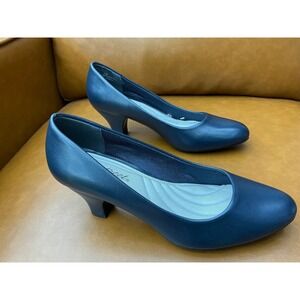 Easy Street Fabulous Pumps Womens 7W Navy New Round Toe Comfort Kitten Heel